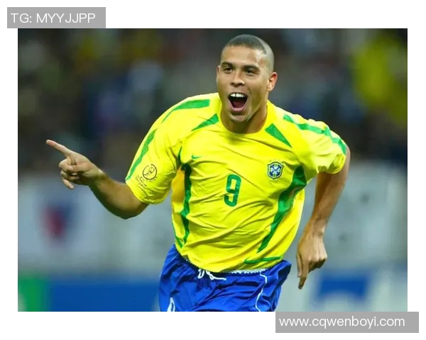 足球明星手机意外摔碎仍坚持使用展现真实生活态度与坚韧精神 足球明星手机意外摔碎仍坚持使用展现真实生活态度与坚韧精神