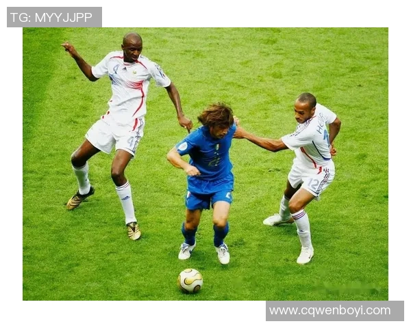 至今最伟大的足球明星背后的传奇故事与不朽成就解析