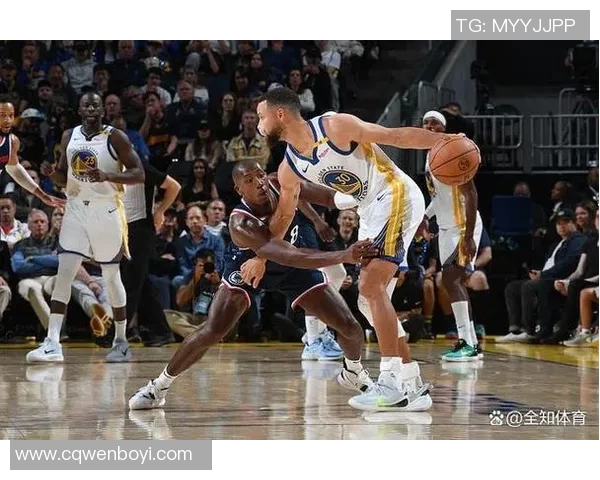 季后赛激战勇士与快船首场对决精彩回顾与分析